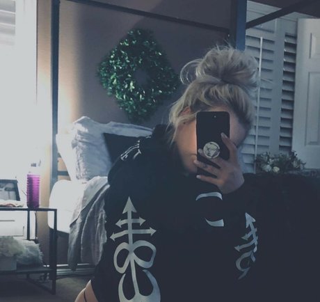 SJ Valenz model nice images