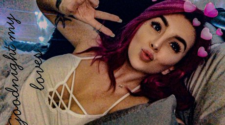 SJ Valenz star pornographic picture