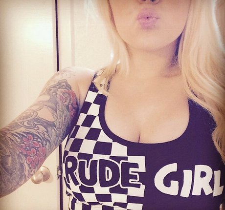 SJ Valenz nude star photo