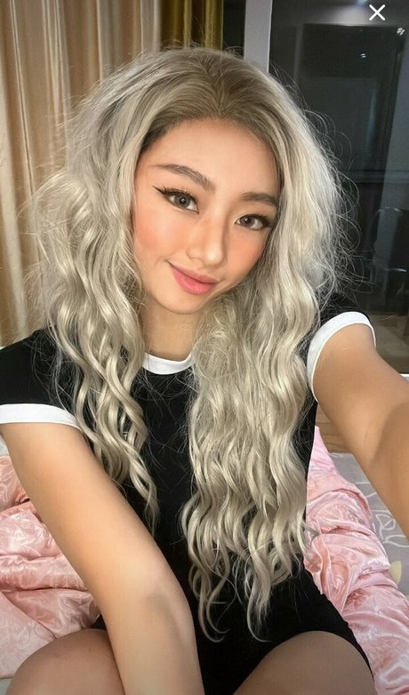 Ari Lee nice model picture