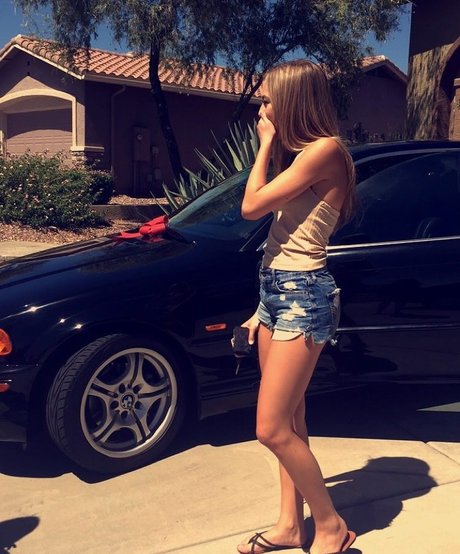 Savanah Moss hd star pic