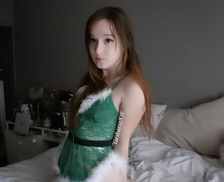 Brown Hair And Freckles naked model photos