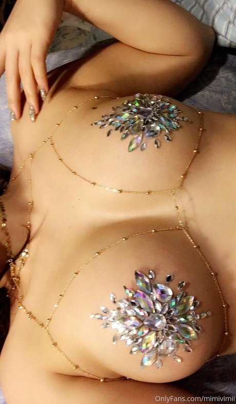 mimivimii model erotic pic