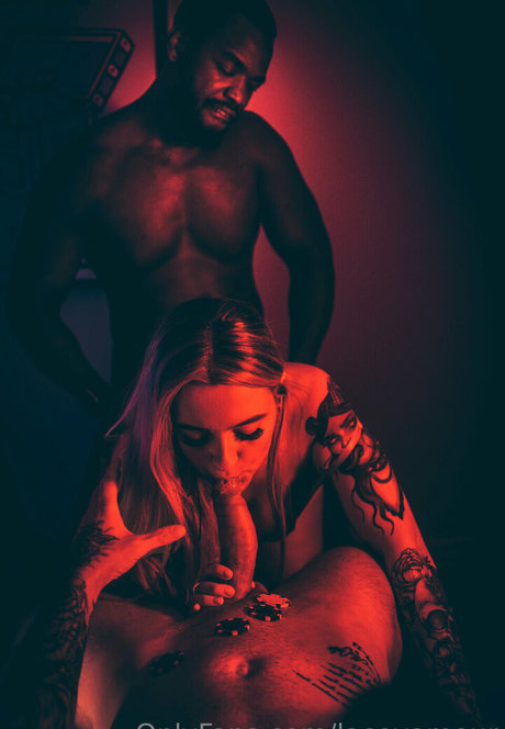 Lacey Amour art star archive