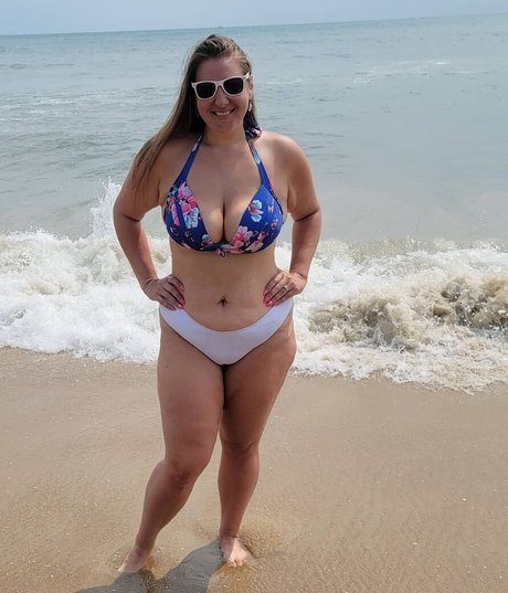 Caityy Cakesss beautiful actress images