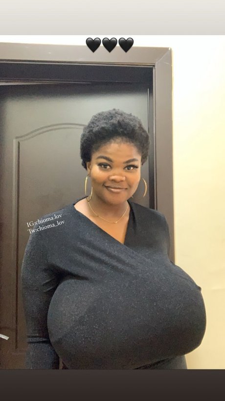 Chioma lovv model hot pics