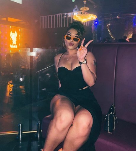 Kimberly Nguyen high quality star photos