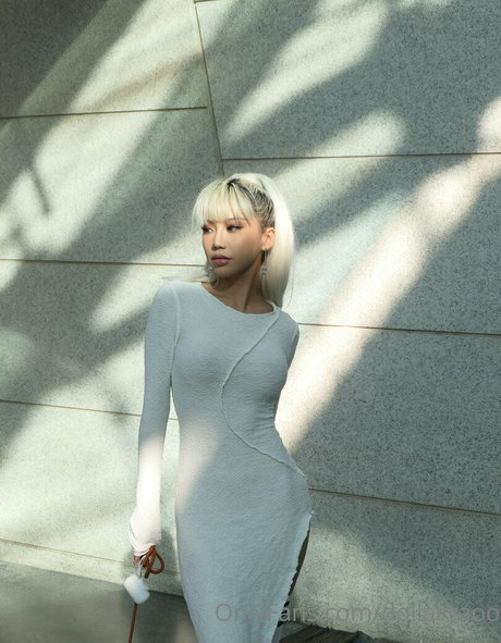 dollaryaoo xxx star photos