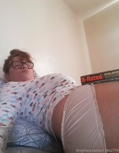 Julie K Smith nude model pic