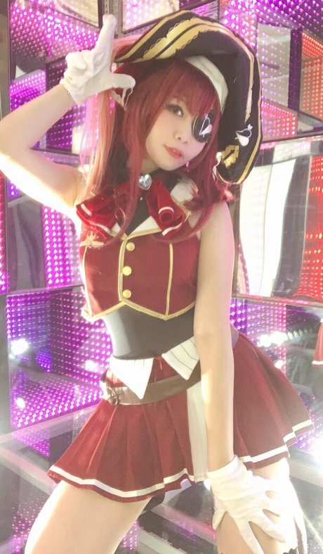 Akicoser erotic actress archive