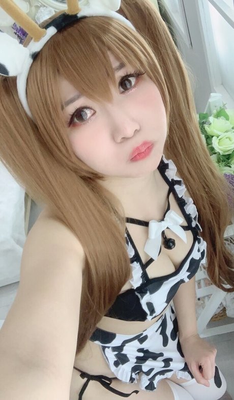 Akicoser model beautiful img