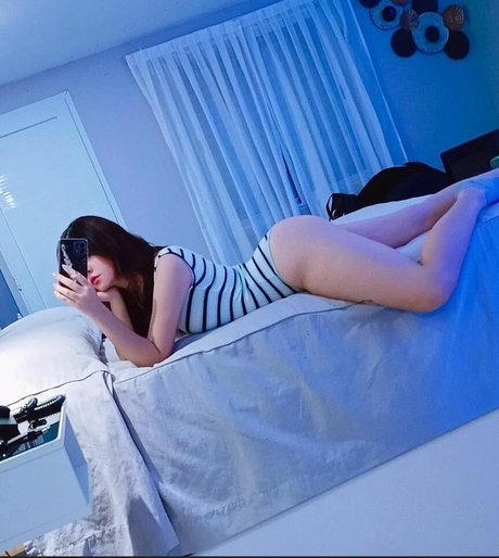 Yasminmoore high quality model picture