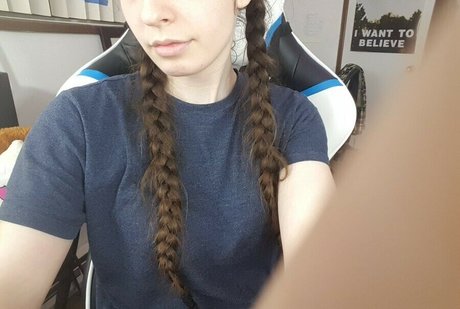 warmfreshpaint star adult pics