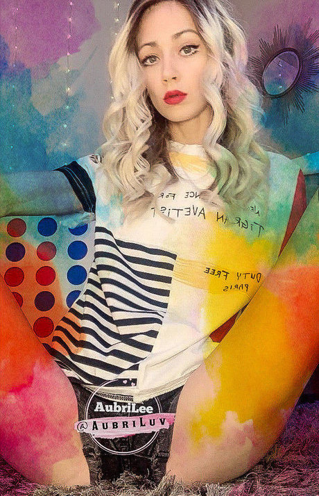aubriluv nice model img