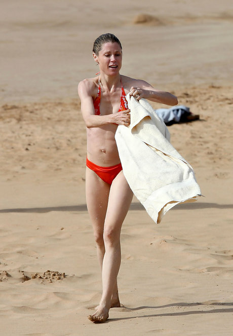 Julie Bowen pornstar free pics