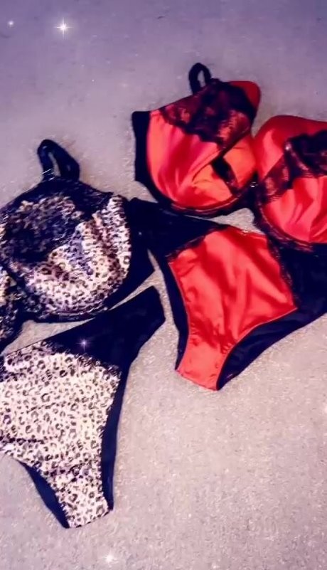 Subbiedee nude star image