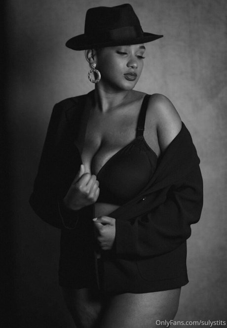 Suly perfect actress picture