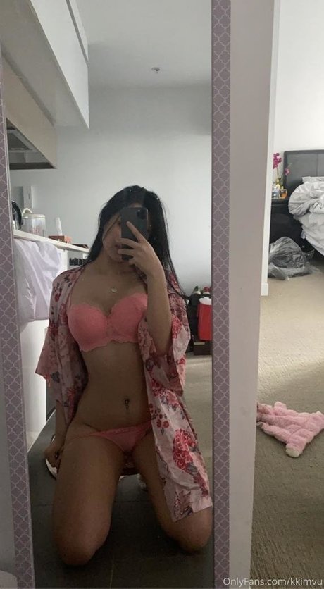 kkimvu sexy model pic
