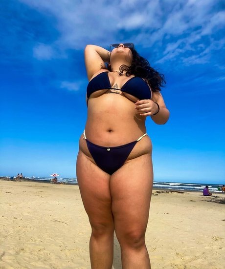 Karol Lannes sexy actress galleries