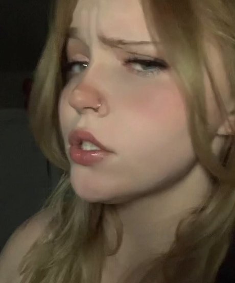 yours___truly___sav1 free actress archive