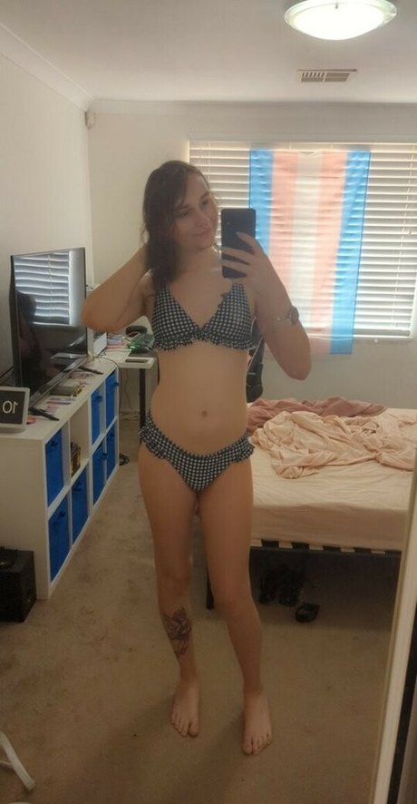 NeonRosa hd model pic