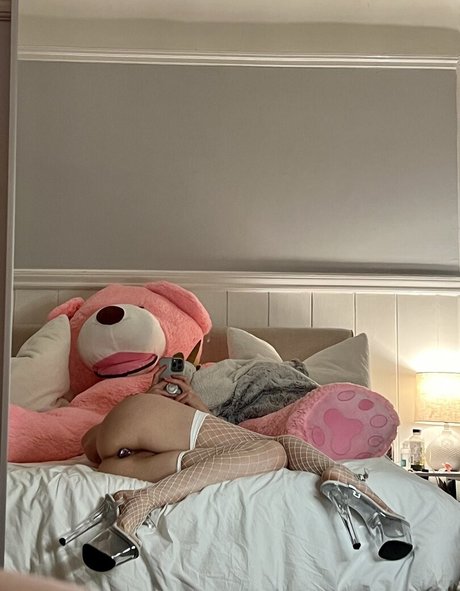 Lexi Bunny nude pornstar pics