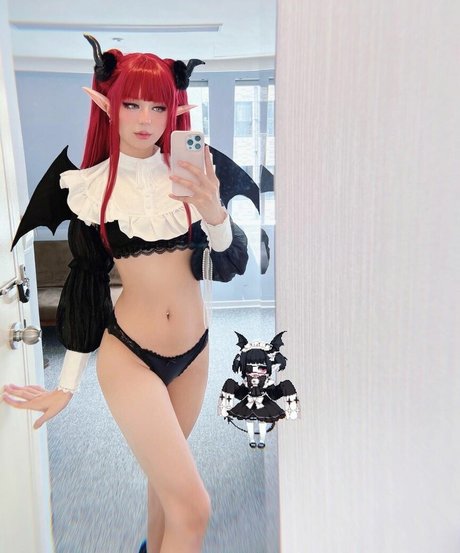 ogiaru model hot pics