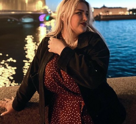 Julia Chegodar best star archive