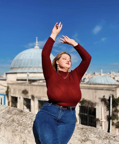 Julia Chegodar star adult photos