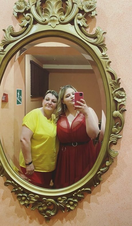 Julia Chegodar nude model photos