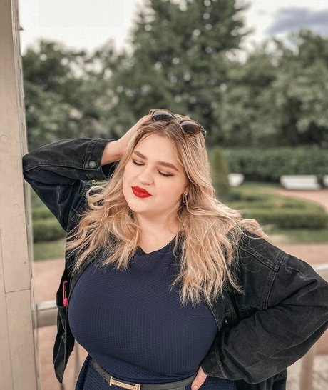 Julia Chegodar model pornographic images