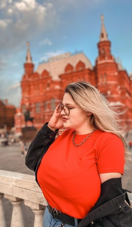 Julia Chegodar model photo