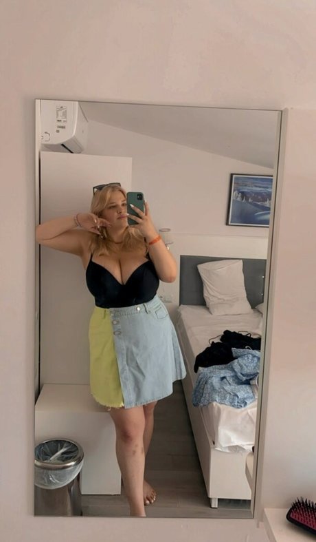 Julia Chegodar xxx pornstar img