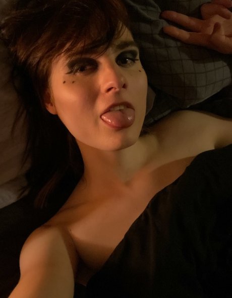 Ava Shade model sexy photo