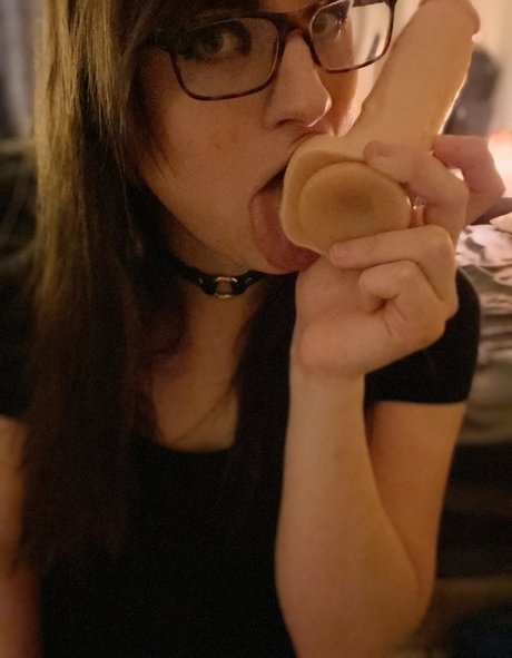 Ava Shade free model photos