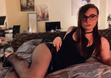 Ava Shade pornstar nude gallery