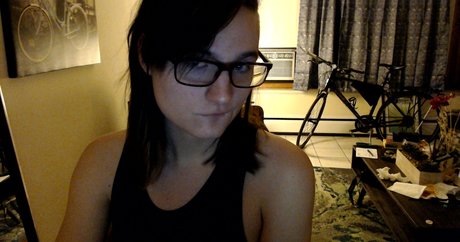 Ava Shade beautiful model pics