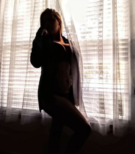 Tnbaecker free actress gallery