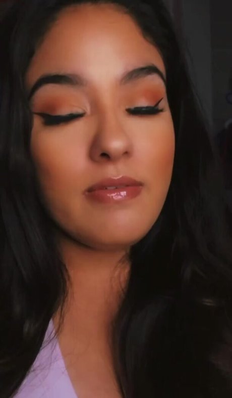 Esmeralda Quintero exclusive star image