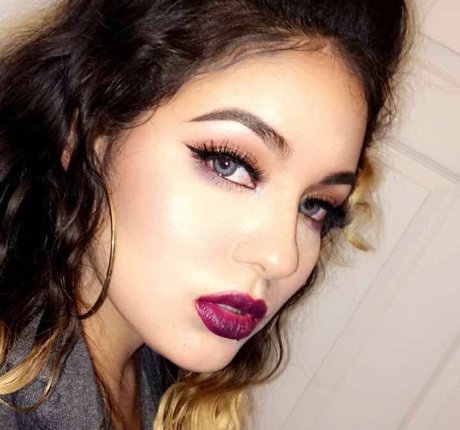 Esmeralda Quintero pornographic model gallery