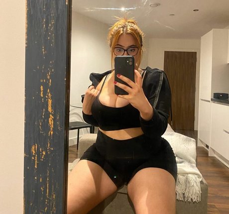 Eleanor Evans high quality pornstar img