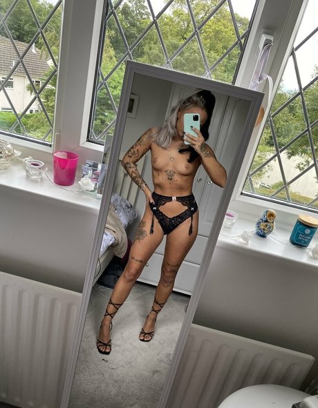 Milsx art actress photo