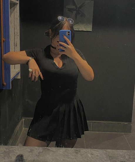 nilxvan model free photo