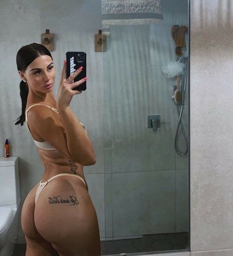 Maddie Styles beautiful pornstar picture