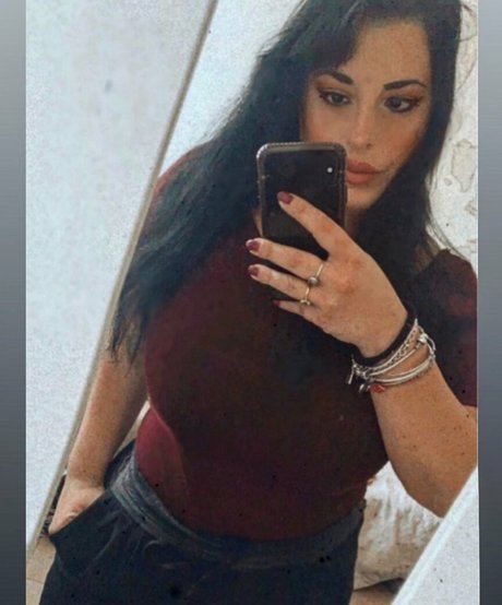 Valeria Vela model naked images