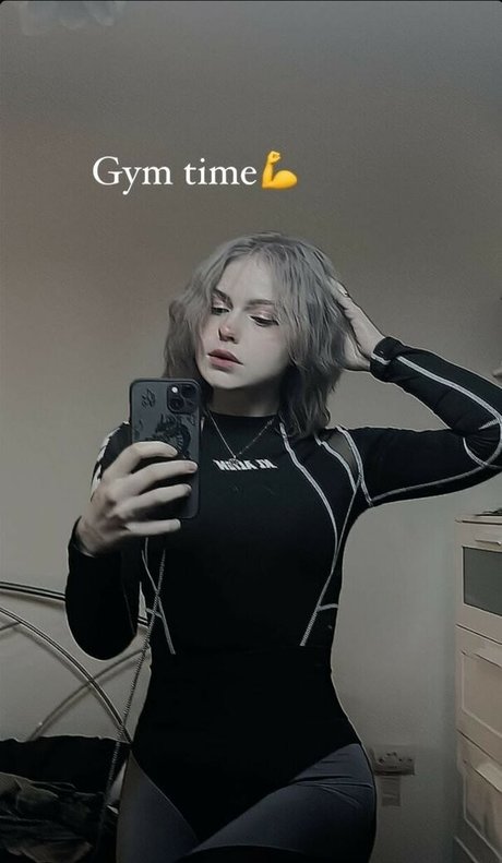 Pinkguno adult star image