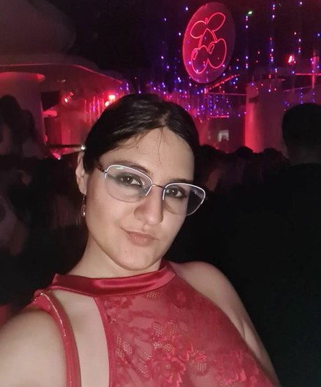 Ann Cygnus perfect star pics