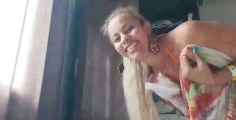 Mc Bandidaficial hot model image