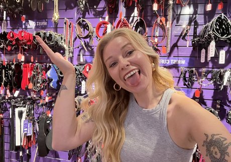 Venus Libido pornstar hot pics