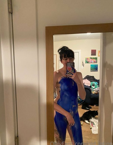 Lotion Wizard nude pornstar pic